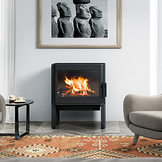 Hergom E-40 Freestanding Wood Heater (includes heat shield)