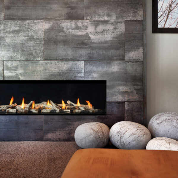 Regency New York View 60 Gas Fireplace (Pricing for Fireplace Engine only. FUEL BED, FASCIA and FLUE KIT are sold separately)